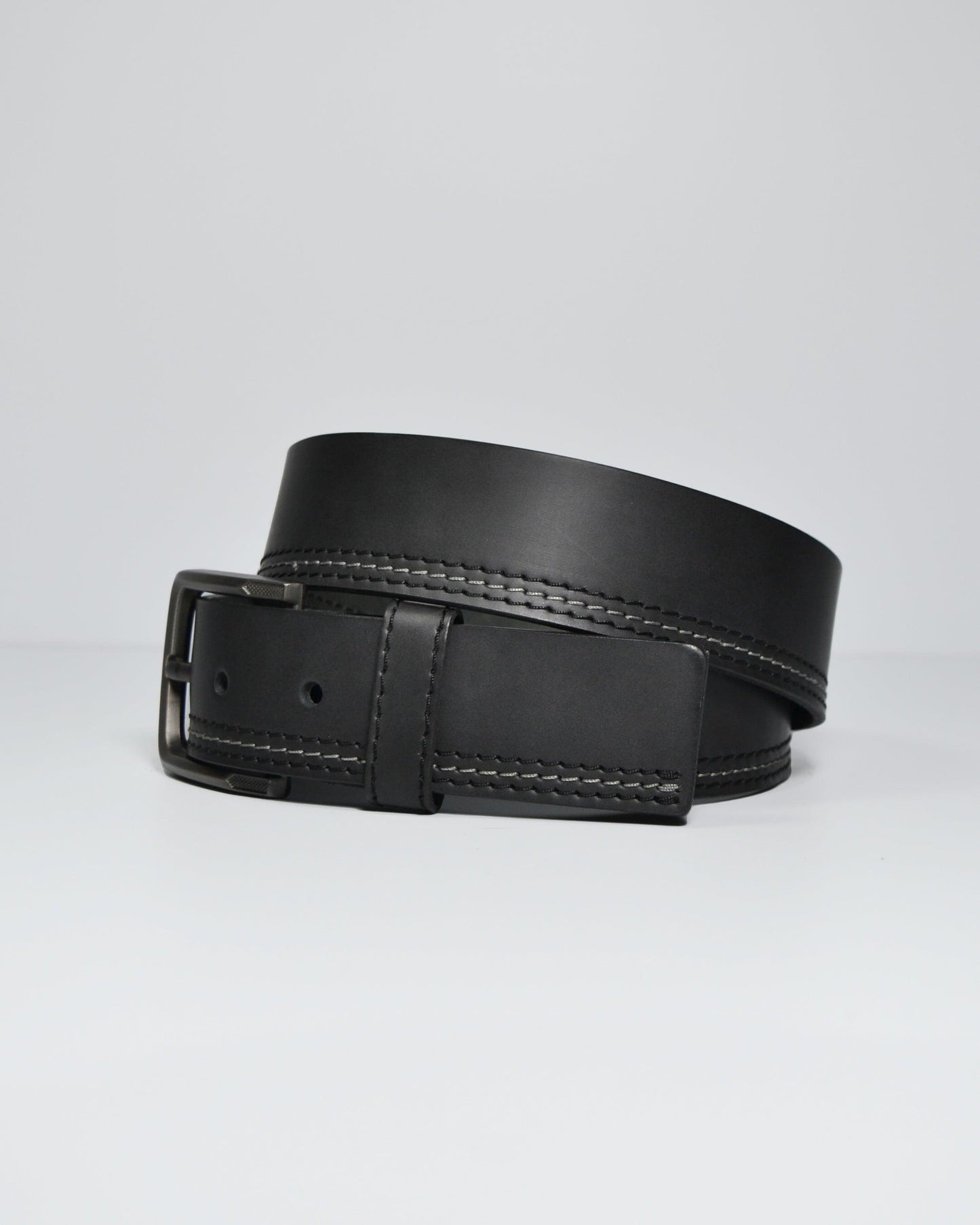 Cinturón para hombre en cuero color negro - Billeteras Medellín