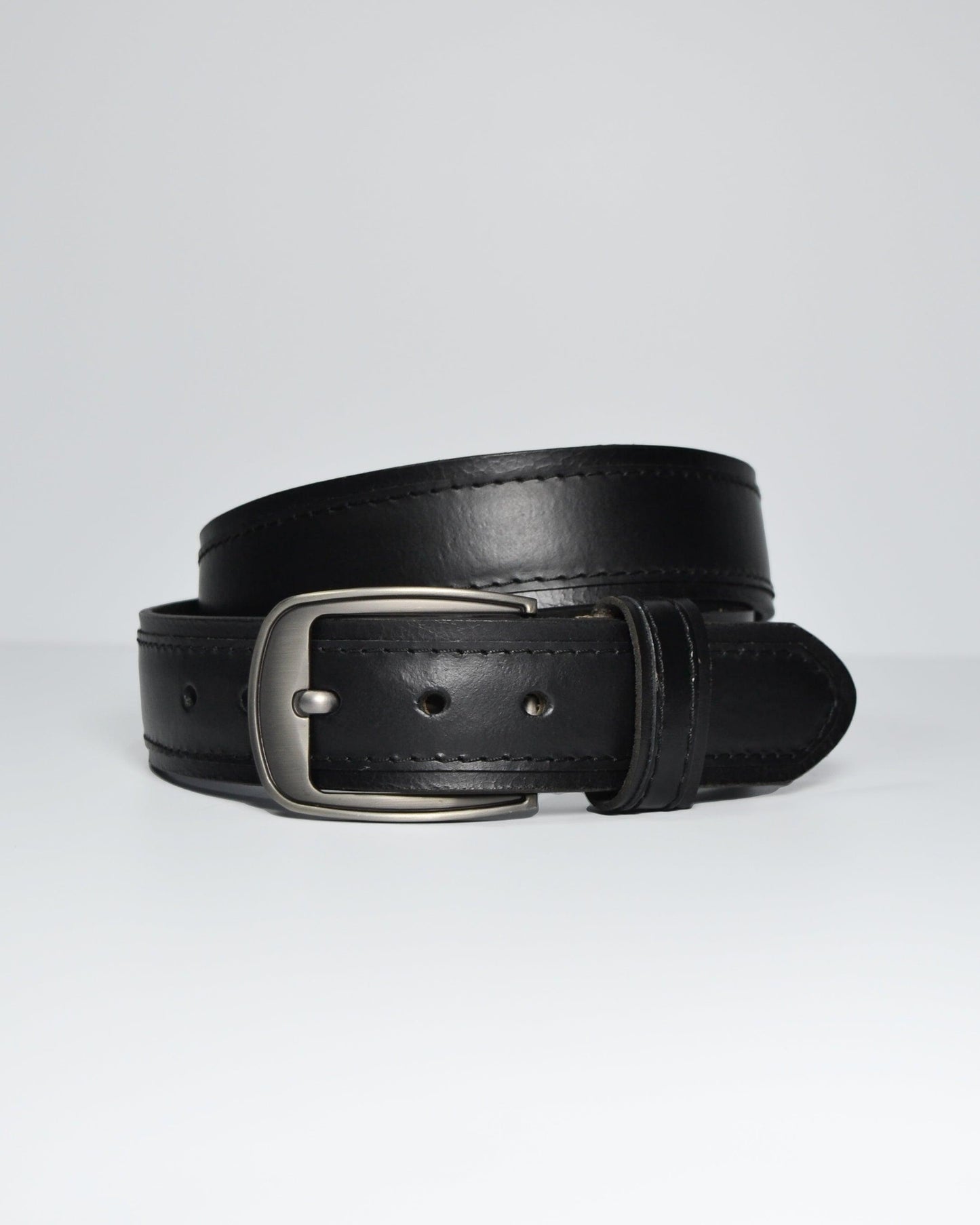 Cinturón para hombre en cuero color negro - Billeteras Medellín