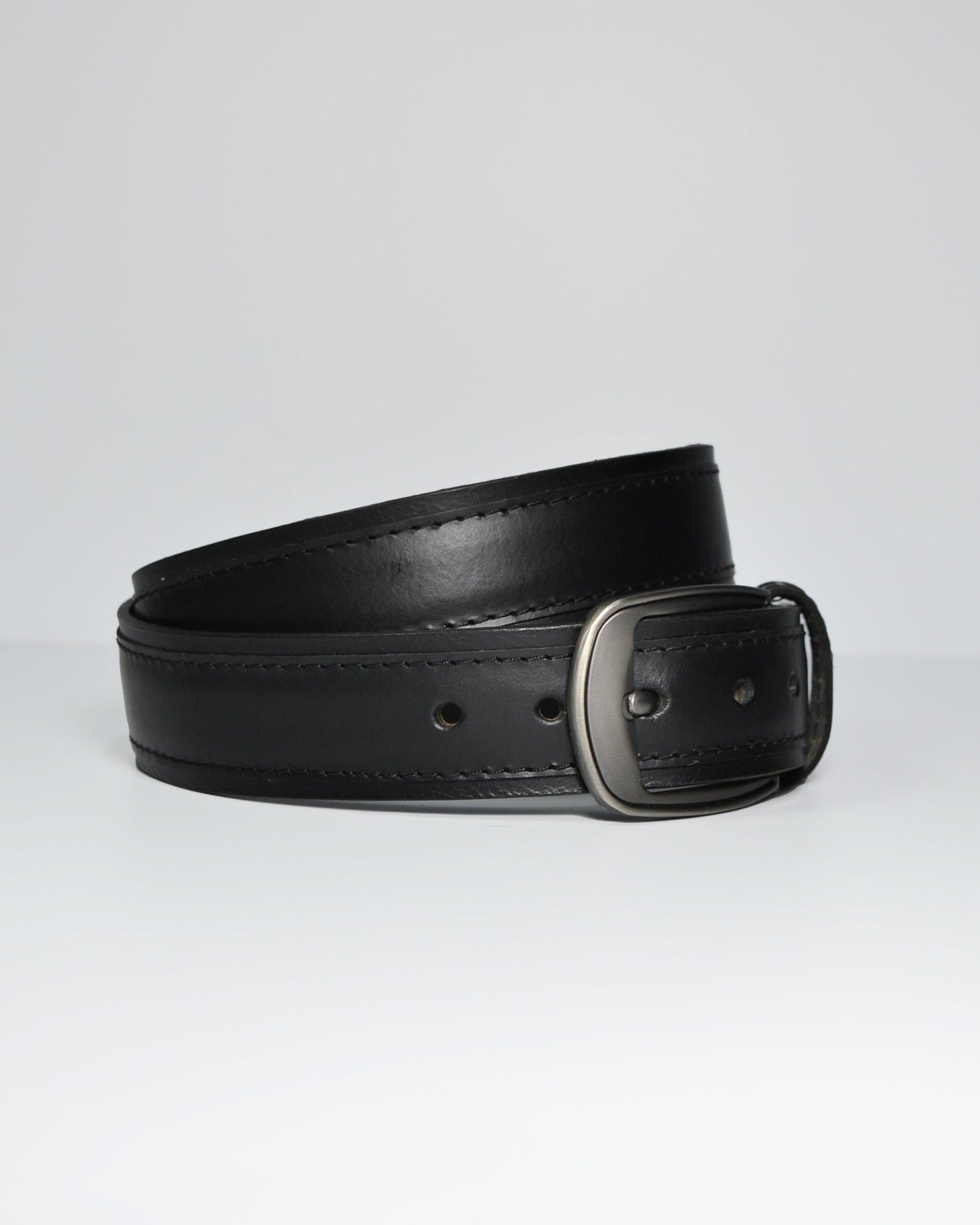 Cinturón para hombre en cuero color negro - Billeteras Medellín