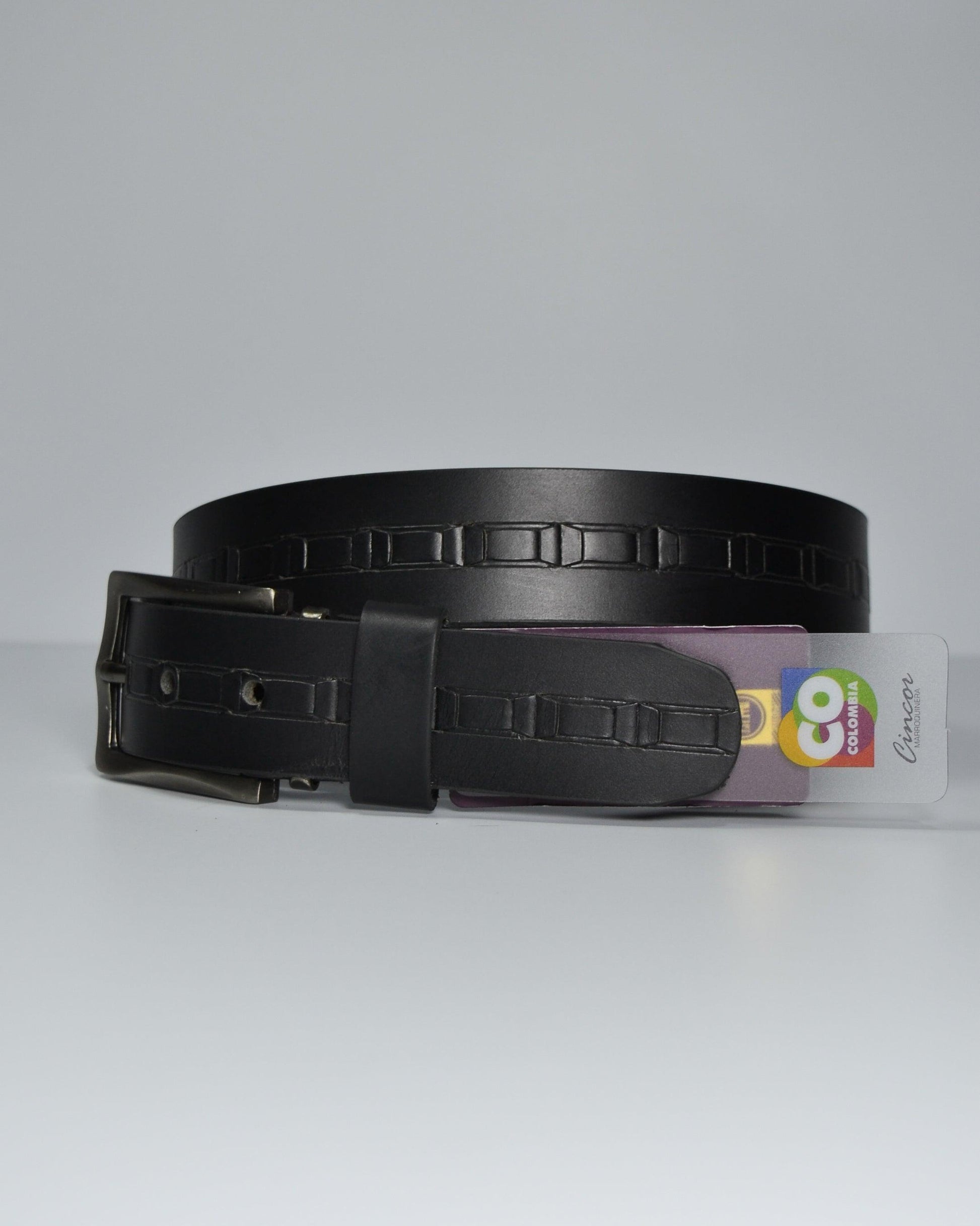 Cinturón para hombre en cuero texturizado color negro - Billeteras Medellín
