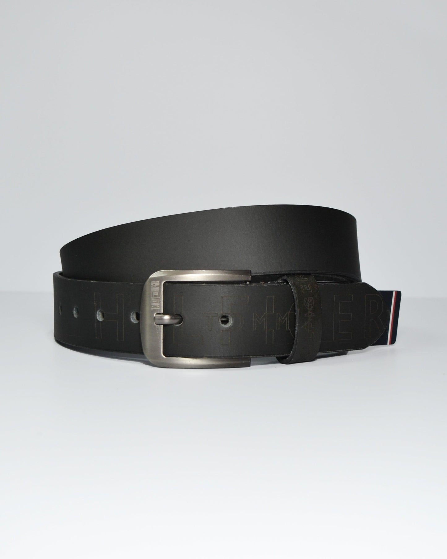Cinturón para hombre en cuero color negro - Billeteras Medellín