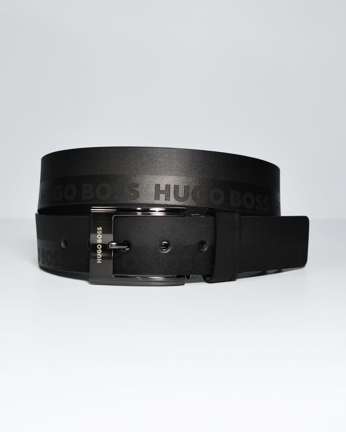 Cinturón para hombre en cuero color negro - Billeteras Medellín