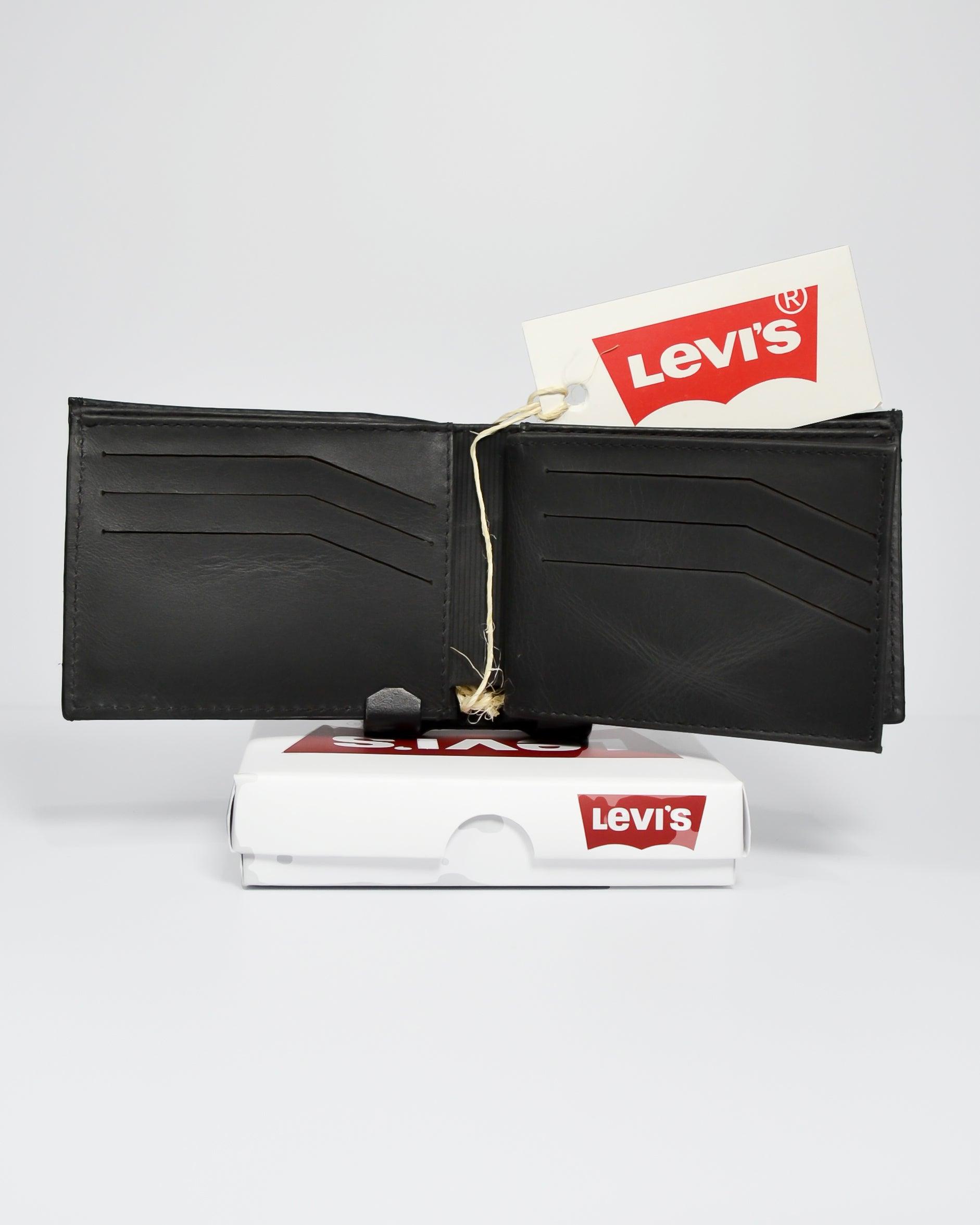 Billetera de edición limitada LEVI´S en cuero negro - Billeteras Medellín