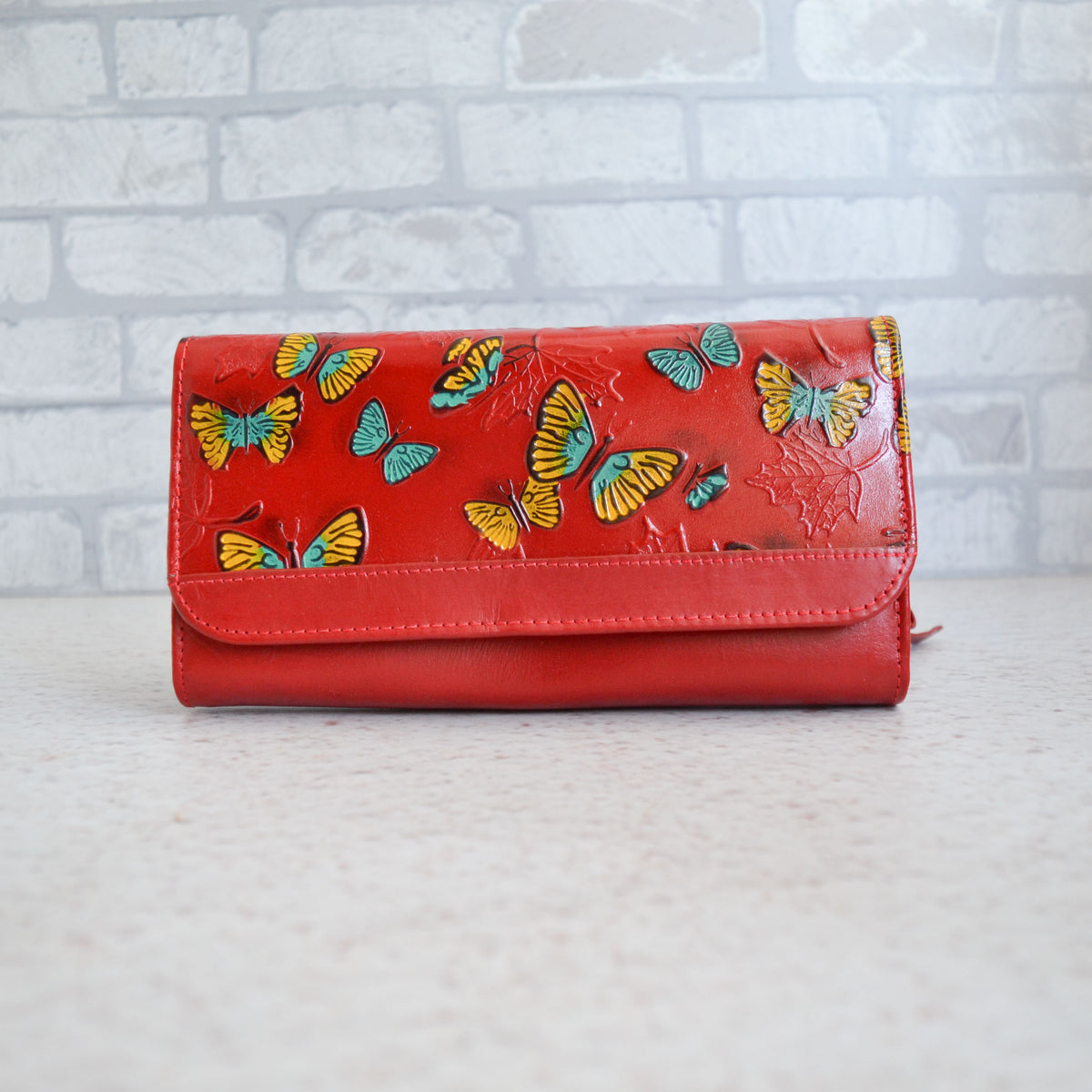 Billetera Flora roja de cuero para mujer